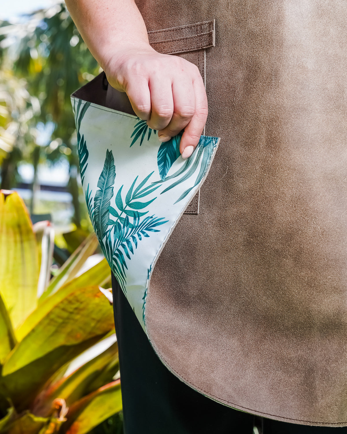 CFS Colombian Apron (Beige - Model #1)